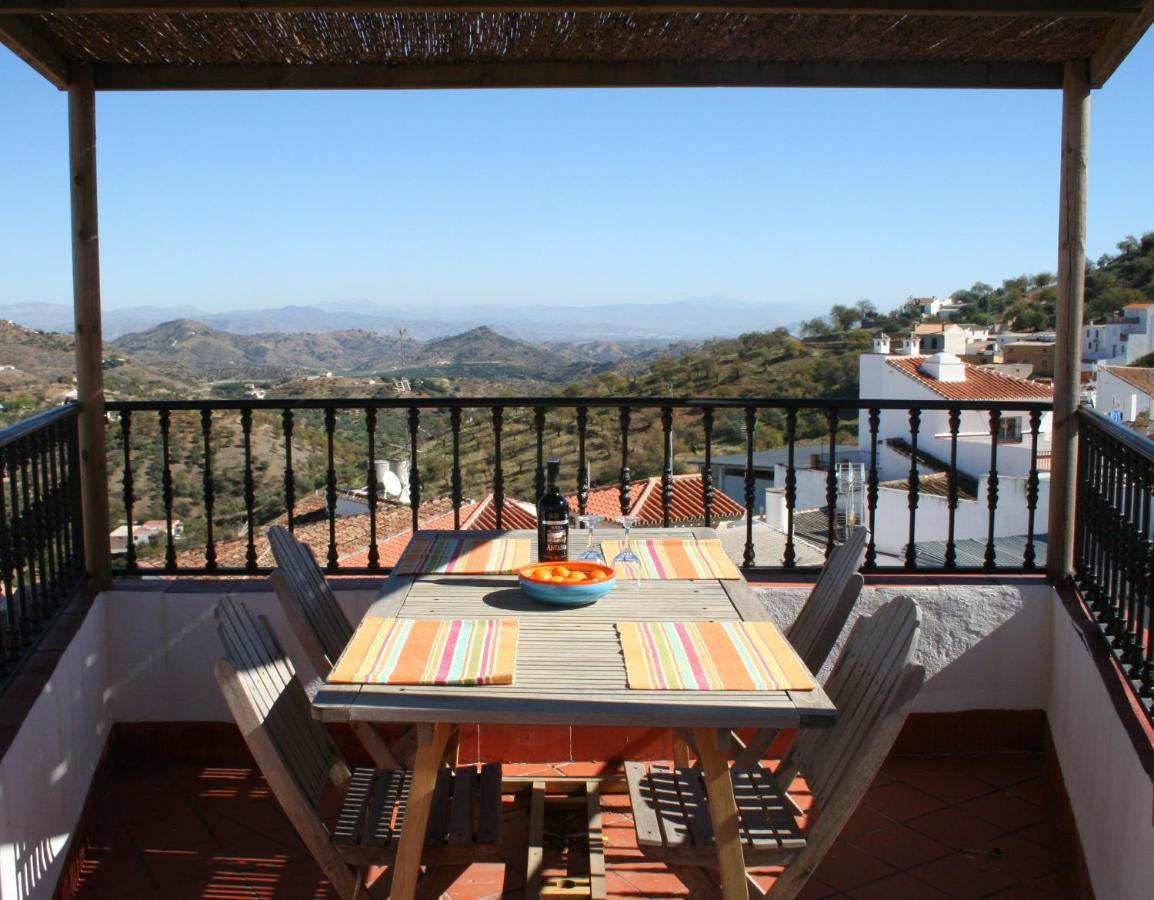 Casa Sonrisa Villa Guaro Room photo